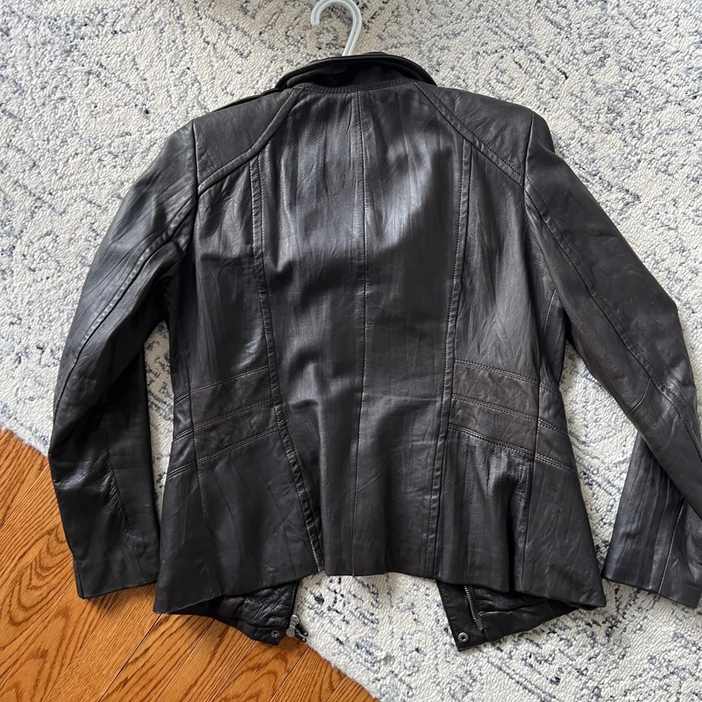Danier brown leather jacket - Picture 2 of 3